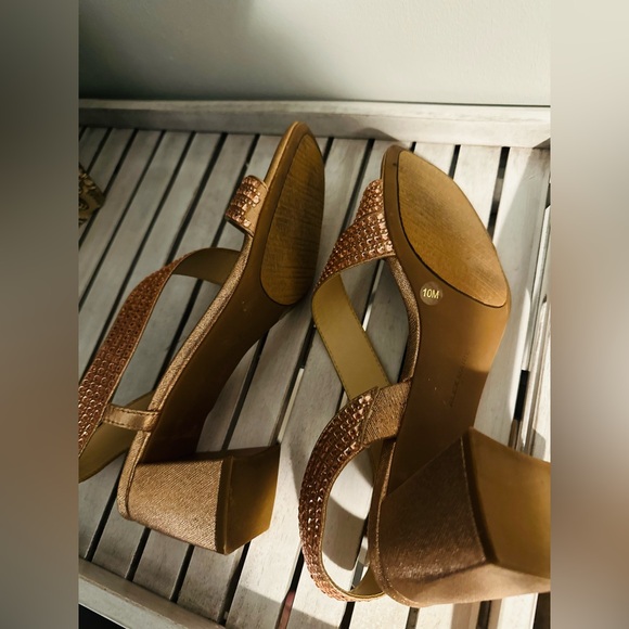 Alex Marie Rose Gold Textured Heels❤️ - Picture 5 of 6